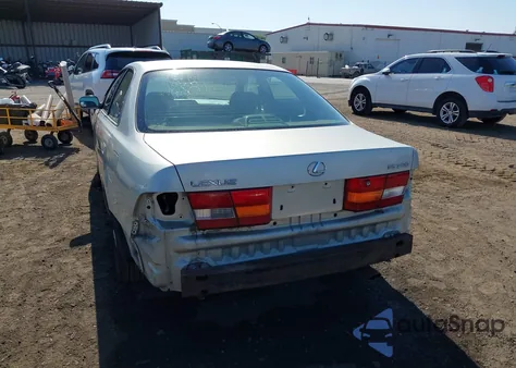 1997 Lexus Es 300 из США, поврежденный, VIN JT8BF22G8V0011380